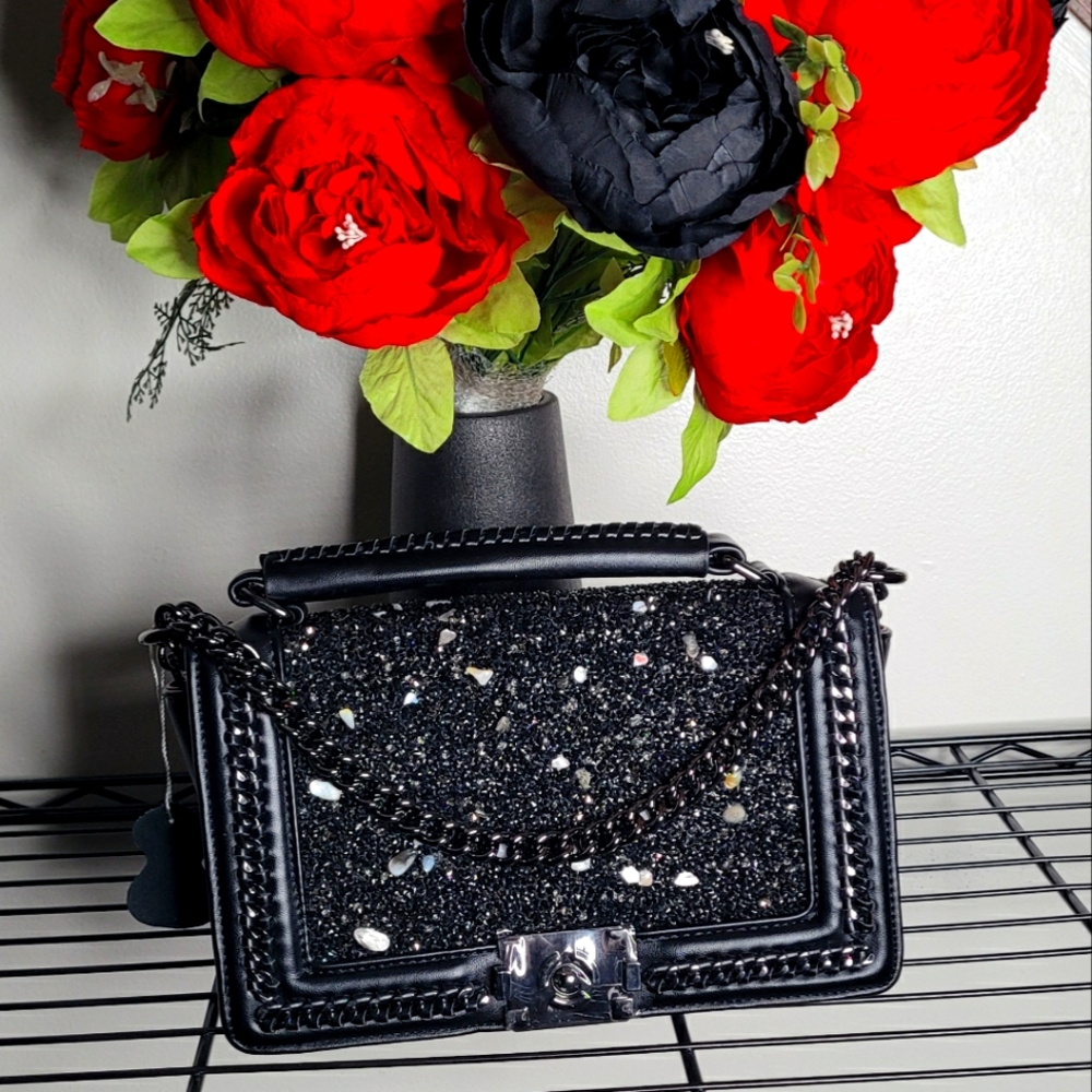 BLACK HAND BAG WITH TAN STONES.(KELOLA DS)BRAND SIZE 26'16'11 CM - Picture 1 of 4